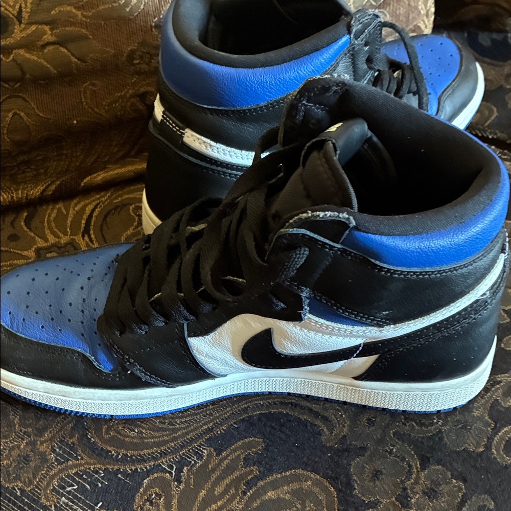 Nike Air Jordan 1 Retro OG High Royal Toe Size 8 Men - Picture 8 of 9